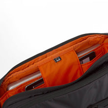 Load image into Gallery viewer, Crumpler DCBC15-001 Director's Cut Business Case 15'' Dull Black