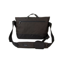 Load image into Gallery viewer, Crumpler PRY-L-001 Proper Roady Messenger Bag L for 15.4-inch Laptops -Black