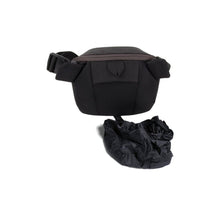 Load image into Gallery viewer, Crumpler QE650-001 Quick Escape 650-Black