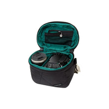 Load image into Gallery viewer, Crumpler DOCC-001 Doona Camera Cube for SLR Camera -Black