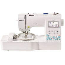 Brother NV18E Embroidery Machine with 100x100mm Embroidery Area  ، تحميل الصورة في عارض المعرض

