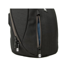 Load image into Gallery viewer, Crumpler QE800-001 Quick Escape 800 Camera Bag for SLR Camera iPad/Tablet 9.7-inch-Dull Black