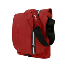 Crumpler BEEPO-003 Beefy Pocket Laptop Bag for 13-inch Laptop- Dk. Red / White  ، تحميل الصورة في عارض المعرض

