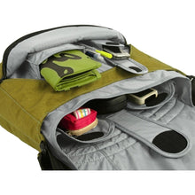 Crumpler CHT13-002 Cheesytina 13&quot; Seeded Mustard fits 12&quot;, 13&quot; laptops  ، تحميل الصورة في عارض المعرض

