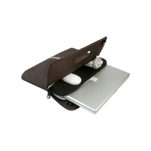 Crumpler CMR-L-003 Common Rice-L Laptop Case Espresso/Bronze fits 15 inch Laptops/MacBook Pro  ، تحميل الصورة في عارض المعرض

