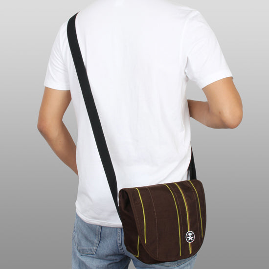 Crumpler MBSTR300-004 Messenger Boy Stripes Toploader for SLR Camera Mahogany