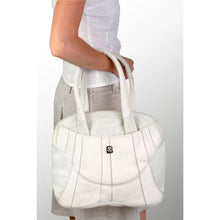 Crumpler RUSK13-001 Russian King Leather Bag fits 13-inch Laptops -Off White  ، تحميل الصورة في عارض المعرض

