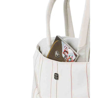 Crumpler RUSK13-001 Russian King Leather Bag fits 13-inch Laptops -Off White  ، تحميل الصورة في عارض المعرض

