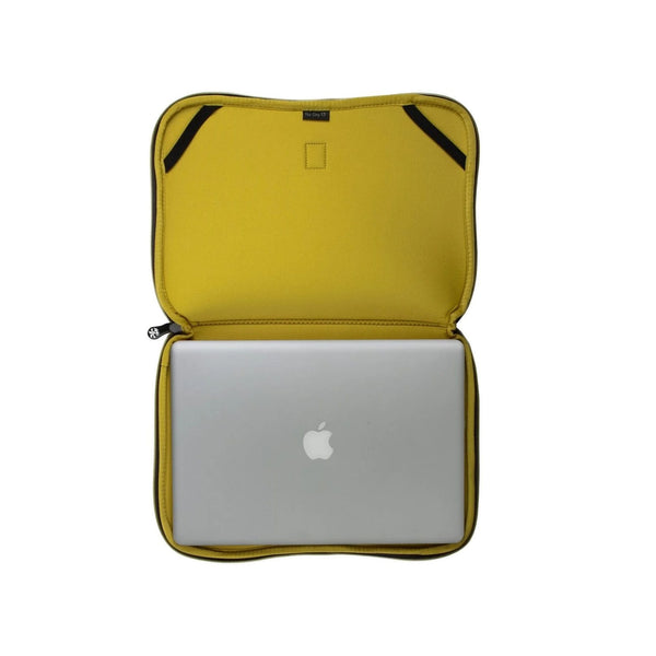 Crumpler TG13-022 The Gimp Sleeve fits 13 inch Laptops/MacBook Anthracite