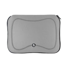 Crumpler TG15-011 The Gimp 15&quot; Fits 15 Inch Laptops-Silver  ، تحميل الصورة في عارض المعرض

