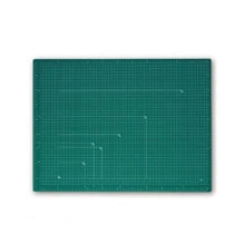 Load image into Gallery viewer, Plus Stationery Cutting Mat A2 Green Made in Japan
