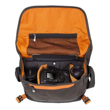 Crumpler PRY7500-003 Proper Roady Camera Sling Bag 7500 Grey Black  ، تحميل الصورة في عارض المعرض

