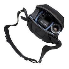 Crumpler QE600-001 Quick Escape 600 Camera Bag Dull Black  ، تحميل الصورة في عارض المعرض

