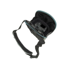 Crumpler QE800-002 Quick Escape 800 Camera Bag for iPad/Tablet 9.7 Dark Mouse Grey  ، تحميل الصورة في عارض المعرض


