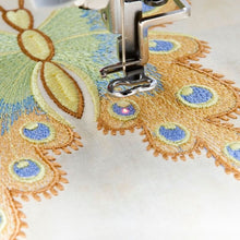 Brother V7 Sewing &amp; Embroidery Machine 300x180mm  ، تحميل الصورة في عارض المعرض

